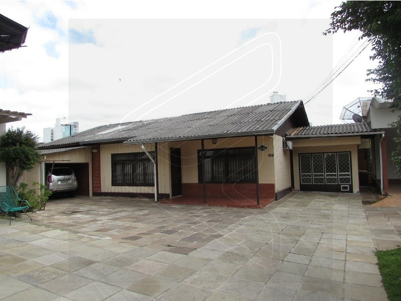 - Cozinha planejada.