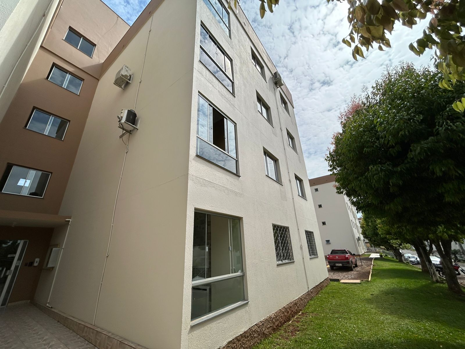 Churrasqueira
Playground
Piscina