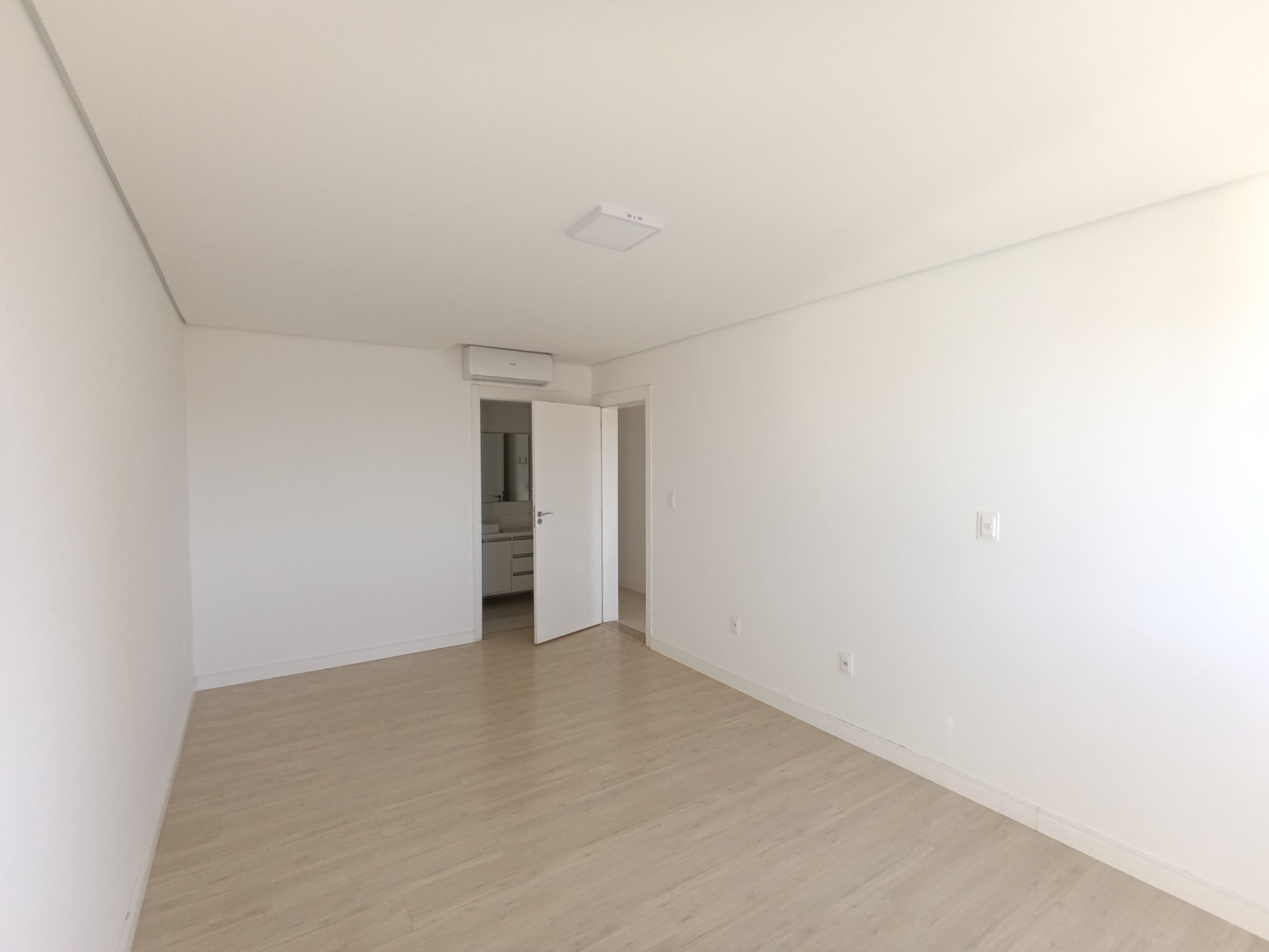 Imagem 16 do imóvel