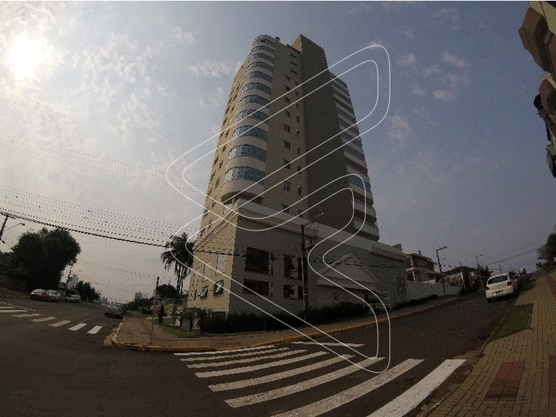 Apartamento:
- Suíte master;
- Pontos de climatização nos quartos e sala;
- Espaço gourmet com janela em glazing;
Área comum:
- Piscina aquecida descoberta com deck de madeira e vista privilegiada para a cidade;
- Espaço fitness;
- Espaço kids.