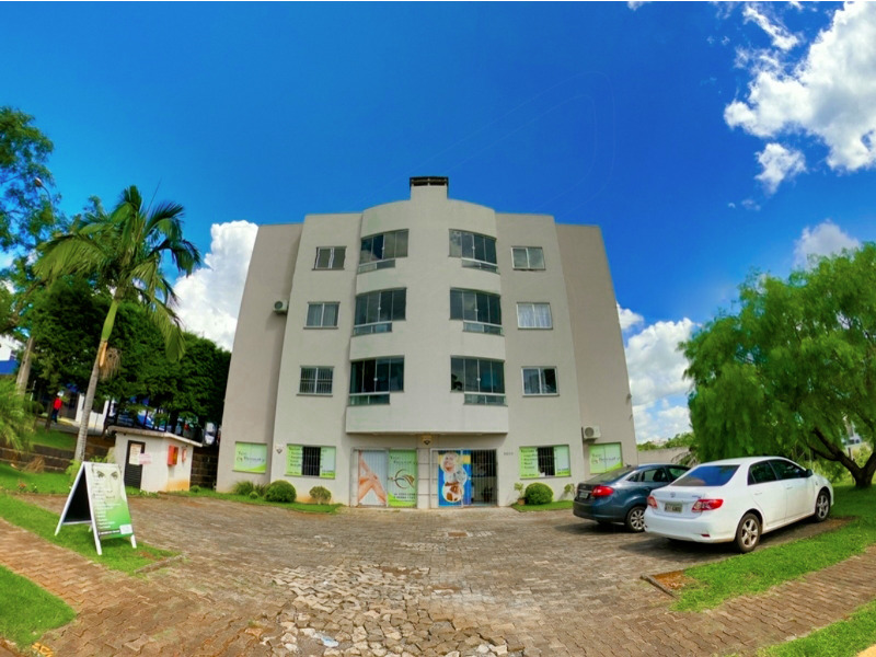 -  Possui cozinha sob-medida;