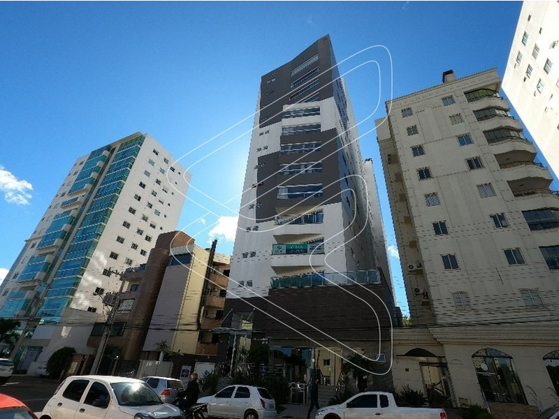 - Suíte master com hidromassagem;
- 01 vaga simples e 01 dupla de garagem;
- Sala de Jogos;
- Fitness Center;
- Sauna;
- Sala de Cinema;
- Espaço Gourmet;
- Piscina com Aquecimento Solar;
- Pomar;
- Praça do Chimarrão;
- Bicicletário;
- Tubulação para Sistema de Automação;