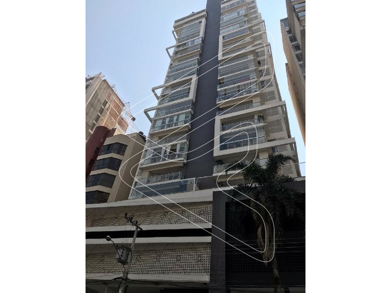 - Suíte master;
- Água quente;
- Câmeras de segurança.