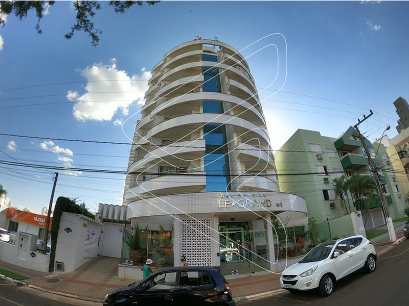 - Mobiliado;
- Suíte com hidromassagem;
- Salão de festas e piscina privativa;
- Água quente;
- Opção também para a locação.