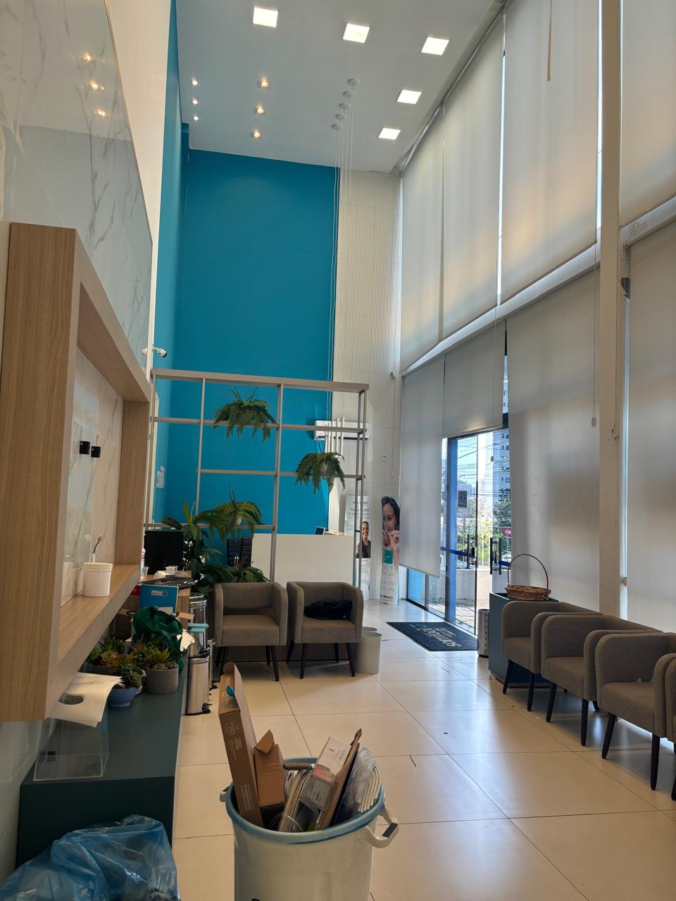 - Mezanino de 60 m²