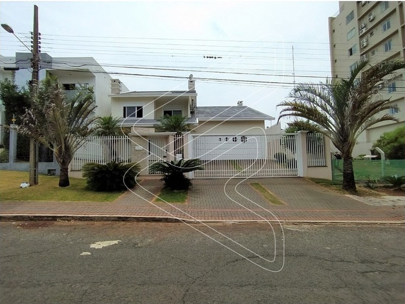 - Closet;
- Hidromassagem; 
- Escritório;