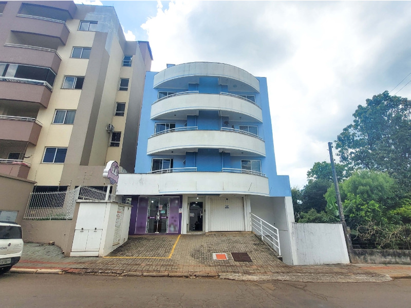 <span style="color: #374151; font-family: Söhne, ui-sans-serif, system-ui, -apple-system, "Segoe UI", Roboto, Ubuntu, Cantarell, "Noto Sans", sans-serif, "Helvetica Neue", Arial, "Apple Color Emoji", "Segoe UI Emoji", "Segoe UI Symbol", "Noto Color Emoji"; font-size: 16px; white-space-collapse: preserve;">Descubra este moderno apartamento com 1 dormitório em 45,14 m&sup2;. Com design inteligente, integra sala e cozinha, proporcionando um ambiente agradável. Inclui 1 vaga de garagem. Localização estratégica. Ideal para quem busca praticidade e estilo. Não perca esta oportunidade!</span>