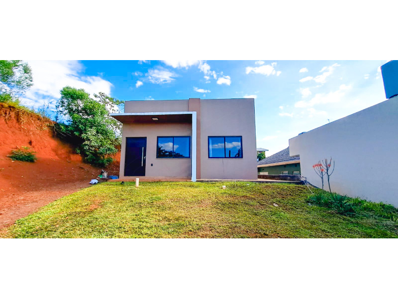 <span style="color: #374151; font-family: Söhne, ui-sans-serif, system-ui, -apple-system, "Segoe UI", Roboto, Ubuntu, Cantarell, "Noto Sans", sans-serif, "Helvetica Neue", Arial, "Apple Color Emoji", "Segoe UI Emoji", "Segoe UI Symbol", "Noto Color Emoji"; font-size: 16px; white-space-collapse: preserve;">Encante-se com esta casa &uacute;nica! Com 71 m&sup2;, semi mobiliada e piso de porcelanato, une estilo e praticidade. Sala aconchegante, cozinha funcional e uma su&iacute;te aconchegante. Sua nova vida come&ccedil;a aqui. Contate-nos para mais detalhes!</span>