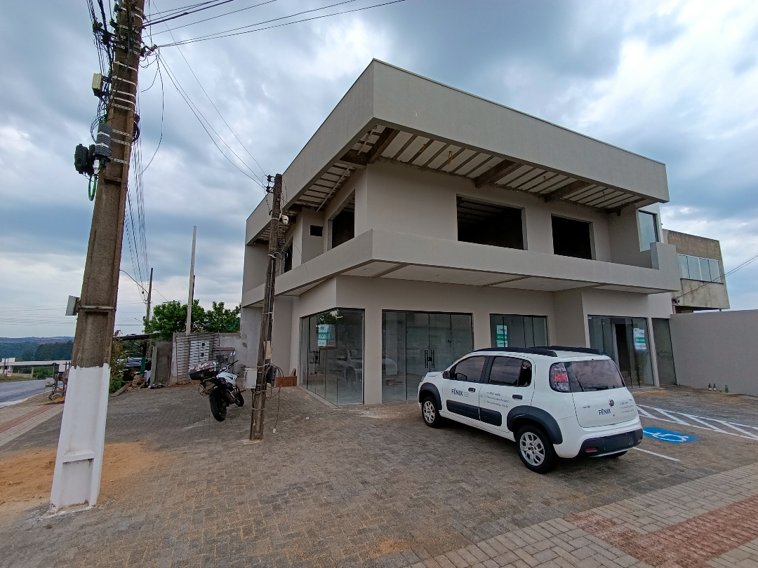 Sala em fase final de construção.